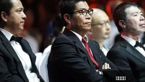 詹姆斯休战日却穿费城人队帽同城球队支持者的专属风采